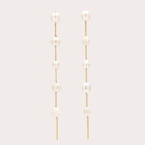 GIVEAWAY- ATUM EARRING LittleWhiteLooks x Poshmark